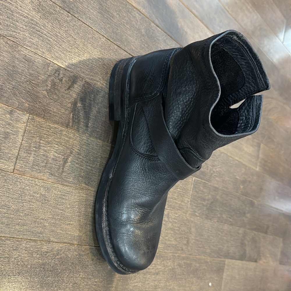 FRYE women’s bootie, size 6 - Picture 7 of 16